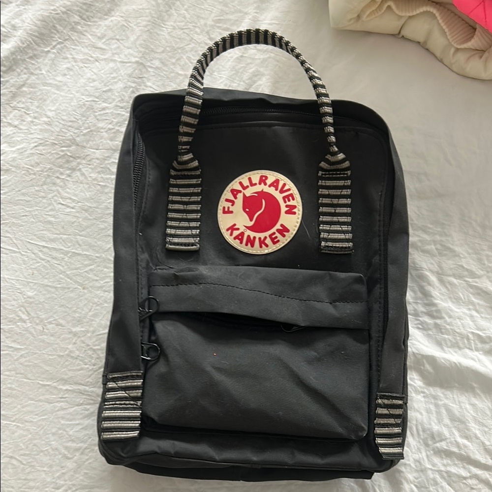 Kånken Black Backpack